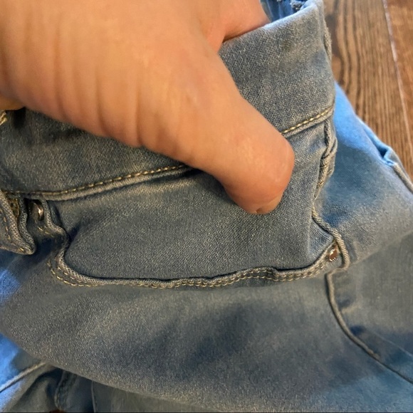 Blank NYC skinny distressed blue jeans in size 28 - Picture 7 of 14